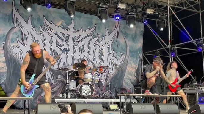 distant performing live on stage